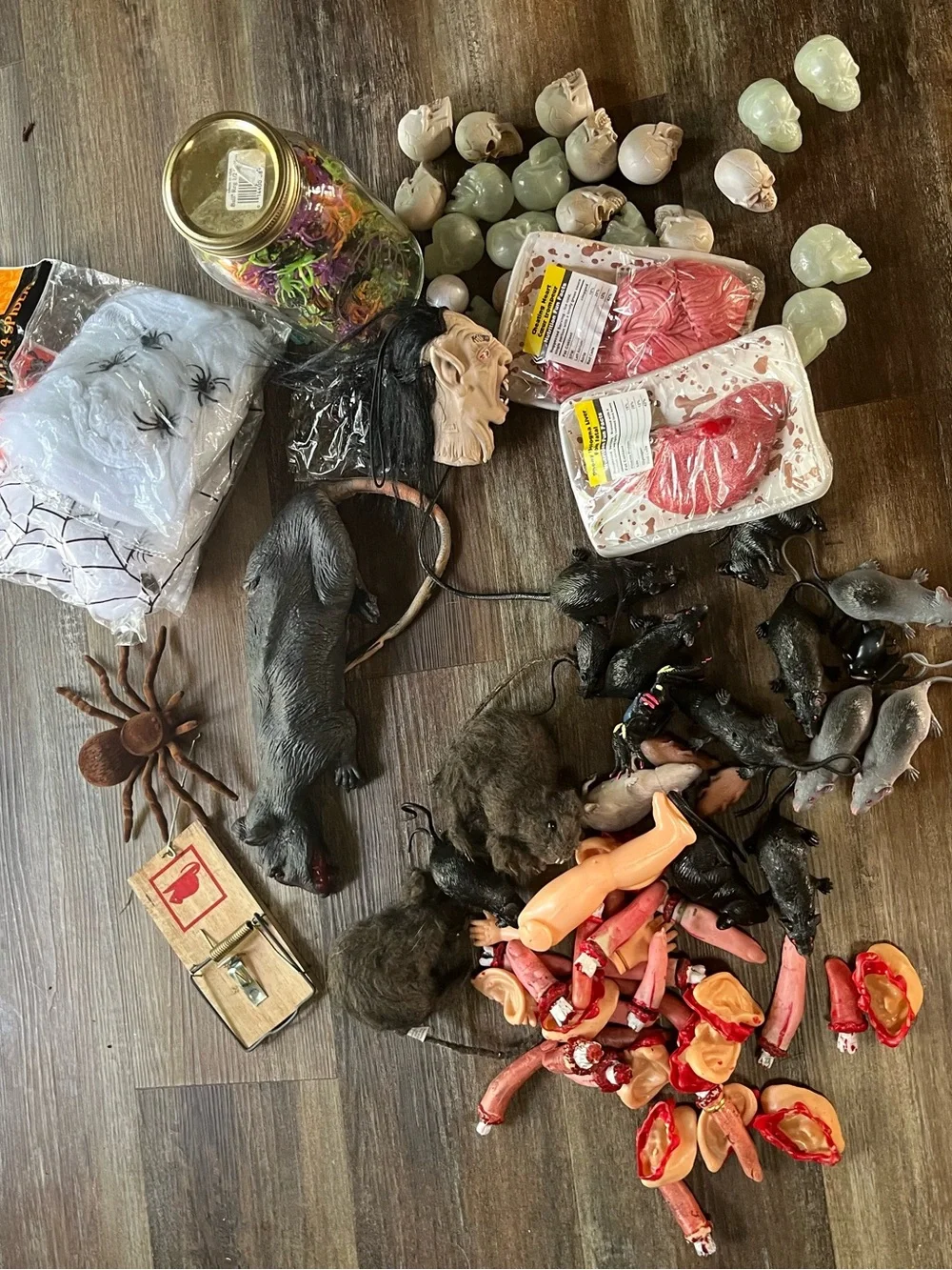 Halloween mixed lot - Spiders, body parts, rats, webs etc